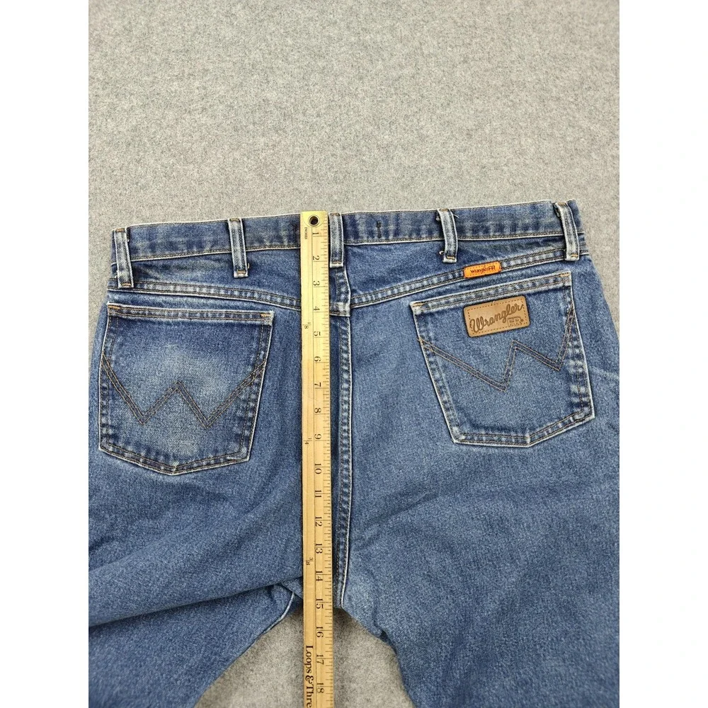 Wrangler FR13MWZ Jeans Mens 38x32 Blue Flame Resistant CAT2 2112 Workwear Denim